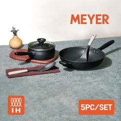 ชุดเครื่องครัว กระทะเทฟลอน หม้อเทฟลอน พร้อมฝา ใช้ได้กับเตาแม่เหล็กไฟฟ้า
MEYER MIDNIGHT ชุดเครื่องครัว hard-anodize 5 ชิ้น กระทะ หม้อด้าม พร้อมฝา มีตะหลิวและทัพพีไนล่อน Cookware set with tools (85086-TE12)