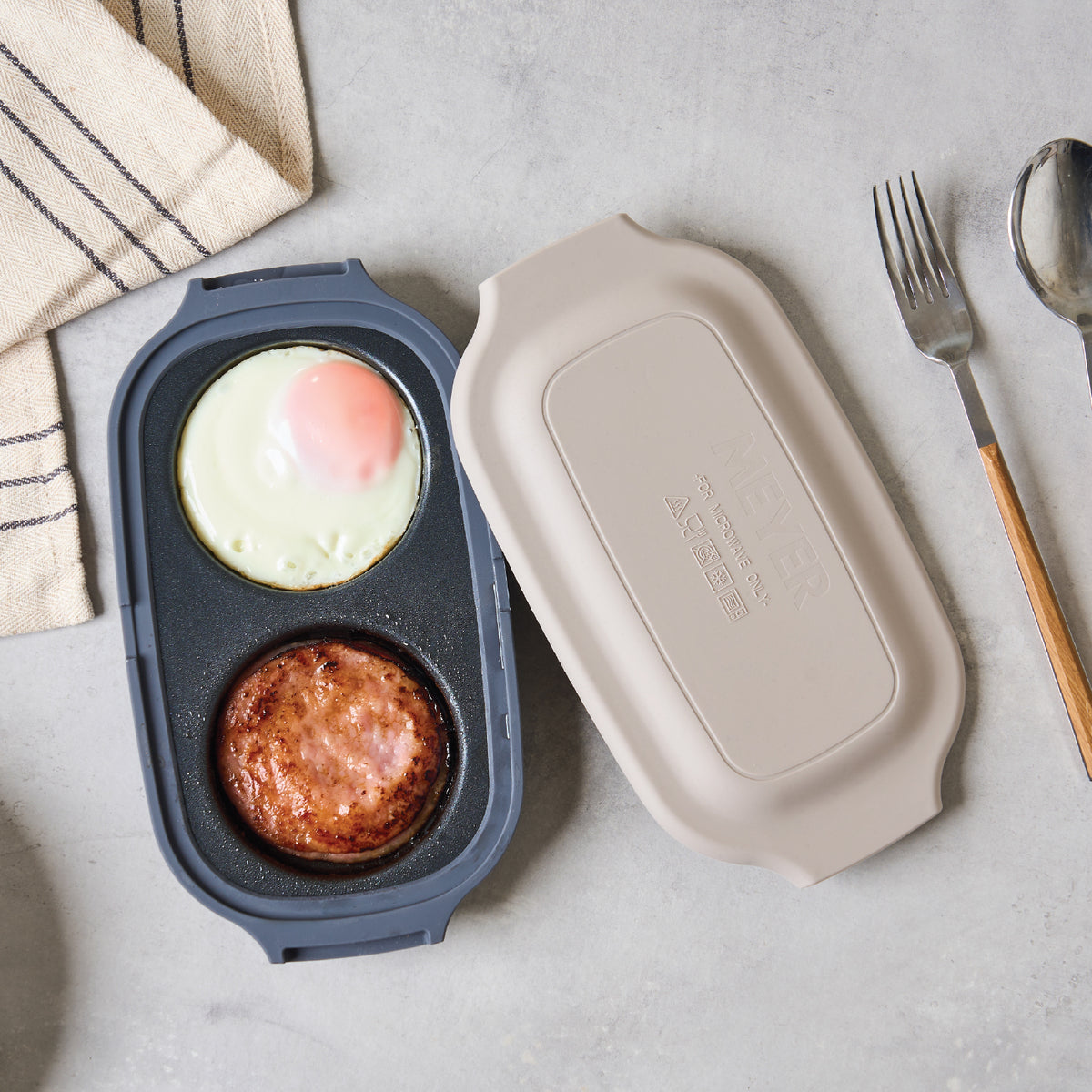 MEYER MICROWAVE SERIES ภาชนะทำอาหารในไมโครเวฟ สะดวก สุกไว อร่อยทันใจ หม้อ กระทะ ที่ทำแซนวิช