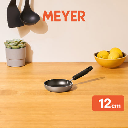 MEYER Bauhaus กระทะไข่ดาว ขนาด 12 ซม. Mini frypan (22412-TE12)