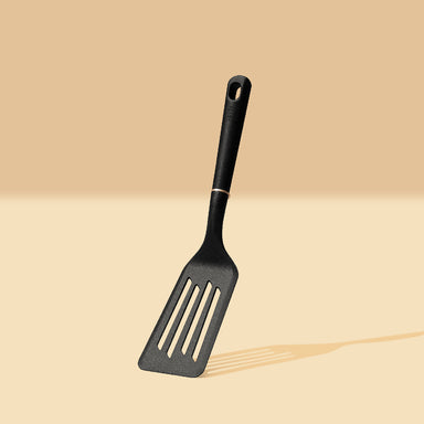 MEYER Accent Tools Black ตะหลิวมีร่องไนล่อน Flipper (48389-C)