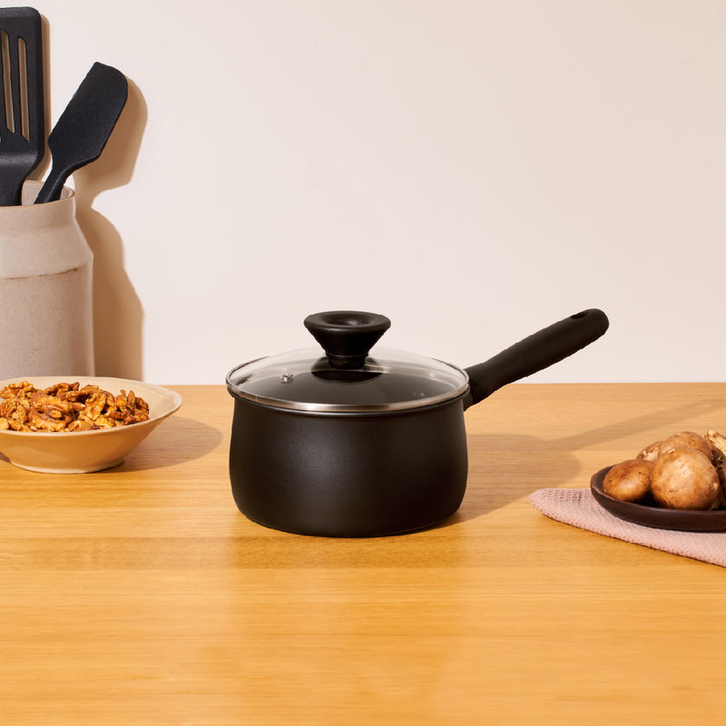 MEYER MIDNIGHT ชุดหม้อมีด้ามจับ hard-anodize พร้อมฝารวม 6 ชิ้น ขนาด 16, 18, 20 ซม. Saucepan set (85087-TE12)