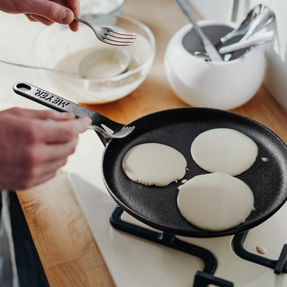 Pans - Meyer - crepe pan, Meyer - Cast Iron, sale, Tawa - MEYER CAST IRON กระทะเครปเหล็กหล่อทรงกลม ขนาด 24 ซม. FLAT TAWA (48146-C) | PotsandPans