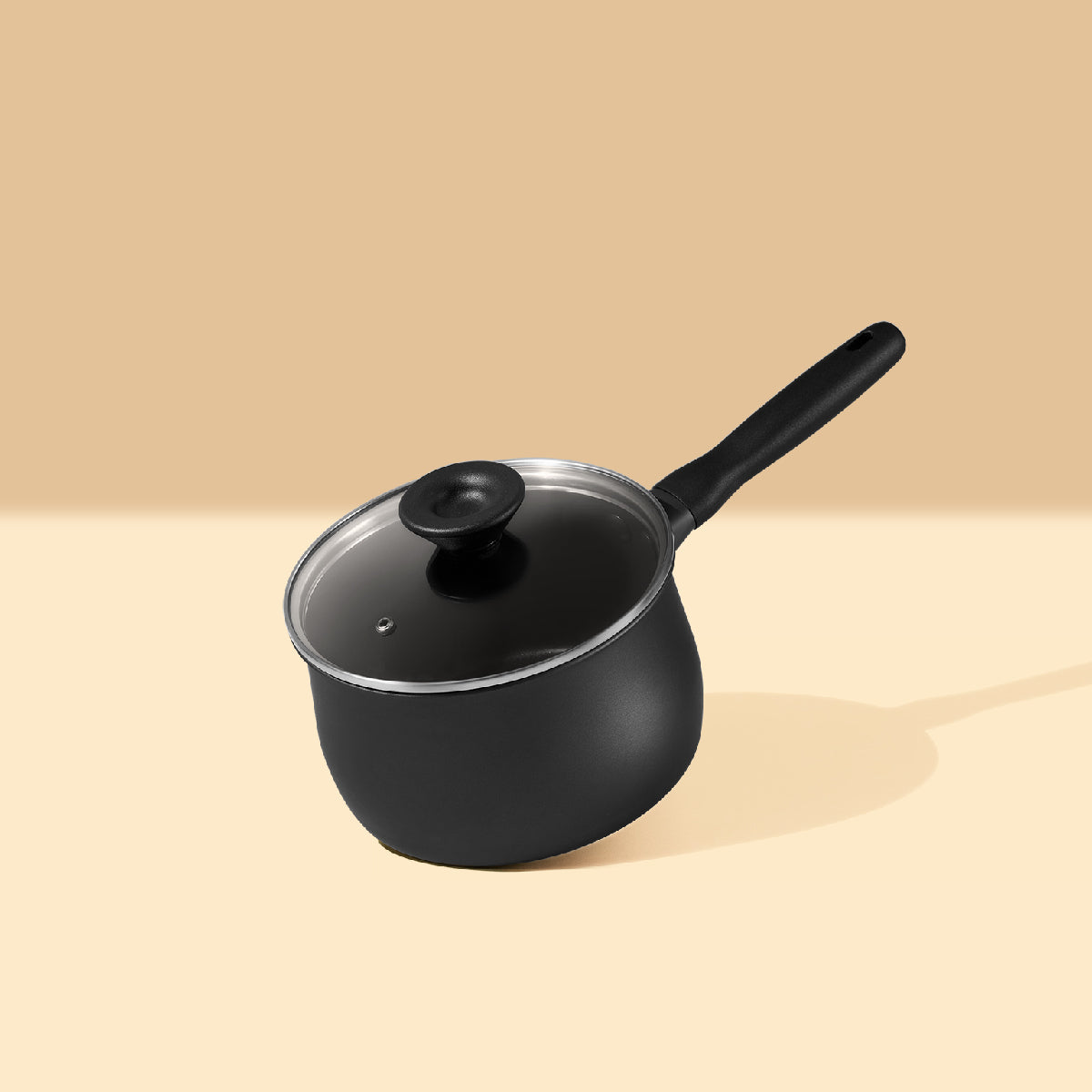 MEYER MIDNIGHT หม้อมีด้ามจับ hard-anodize ขนาด 18 ซม./2.8 ลิตร พร้อมฝา Saucepan (85072-TE12) หม้อเทฟลอน ทนความร้อน ใช้ได้กับเตาทุกชนิด ล้างง่าย ไม่ติดหม้อ  มีมอก.